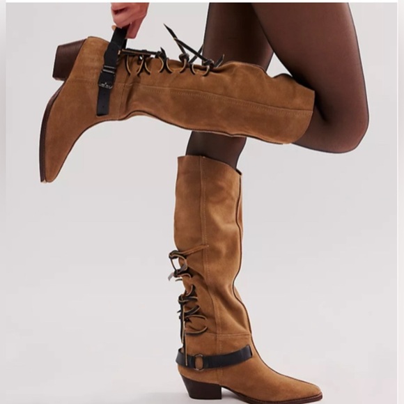 Free People Shoes - New Free People Back-lace Sway Low Slouchy Western Boots 7.5